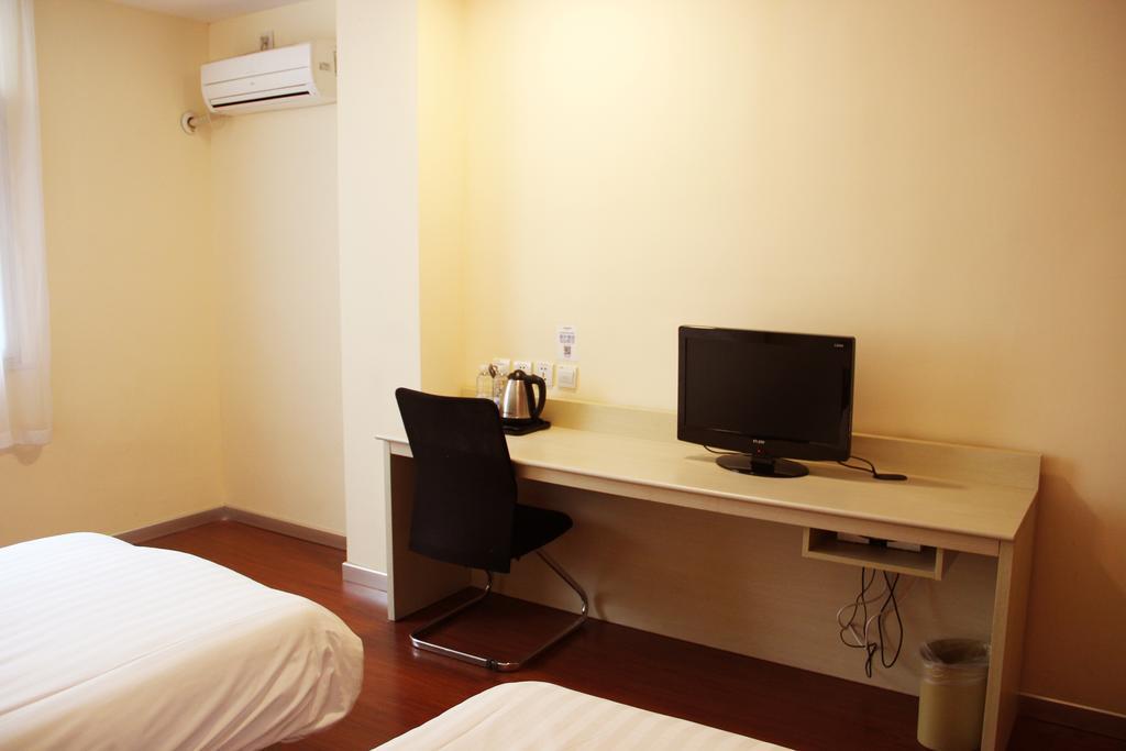 Hanting Hotel Ji'Nan Jiefang Road 2Nd Jinan Habitación foto